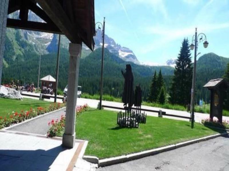Rta Hotel Catturani Madonna di Campiglio Exterior photo